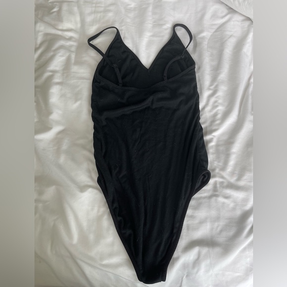 Aritzia Talula Bodysuit - Picture 4 of 4